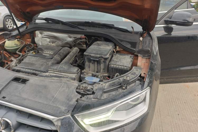 Used Audi Q3 2017 30 TFSI Fashion Model Engine Bay Left