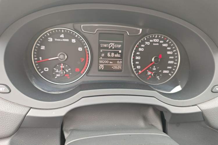 Used Audi Q3 2017 30 TFSI Fashion Model Odometer Close Up