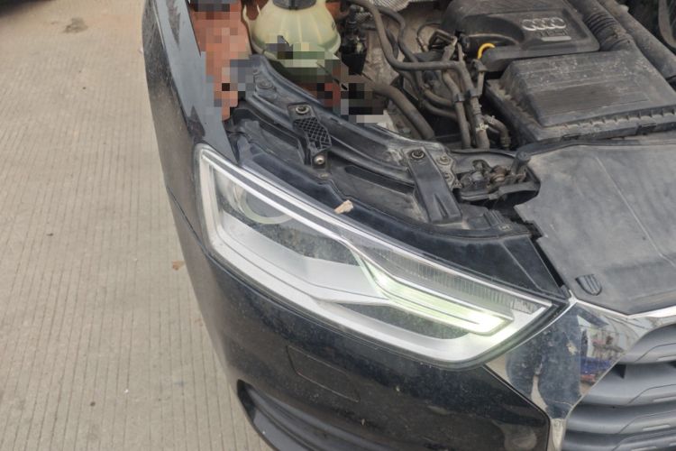 Used Audi Q3 2017 30 TFSI Fashion Model Right Front Headlight