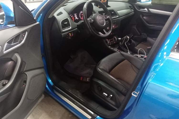 Used Audi Q3 2017 30 TFSI Fashion Model Driver Seat