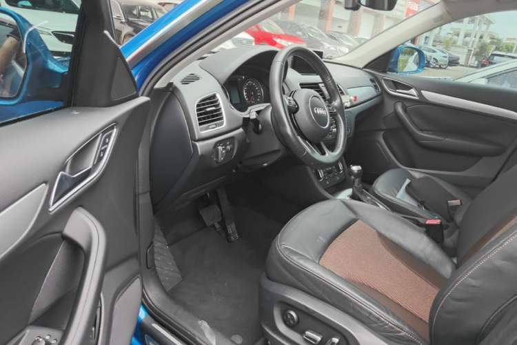 Used Audi Q3 2017 30 TFSI Fashion Model Driver Seat