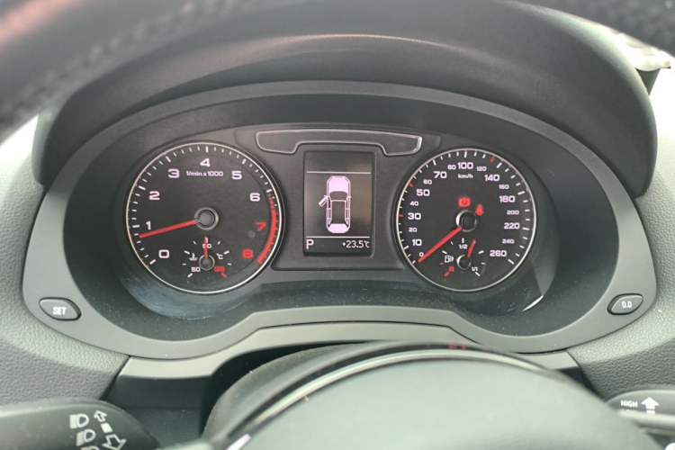 Used Audi Q3 2017 30 TFSI Fashion Model Instrument Cluster