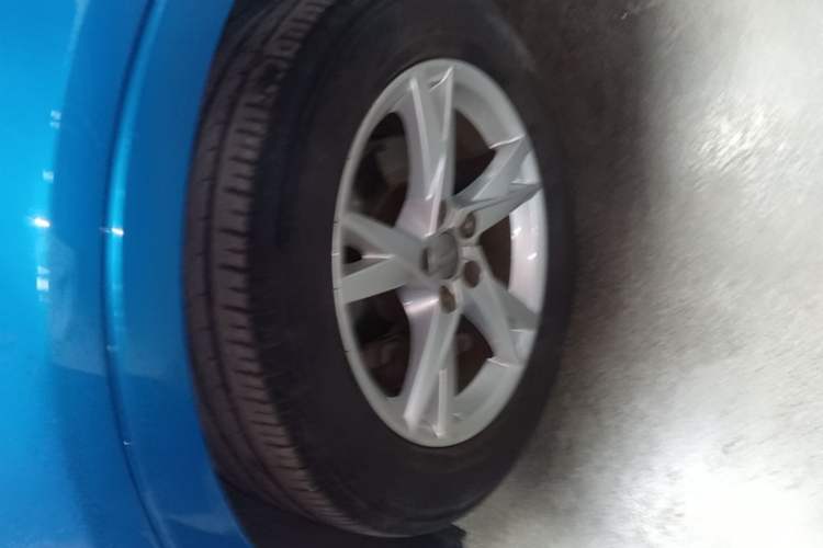 Used Audi Q3 2017 30 TFSI Fashion Model Left Front Wheel Hub