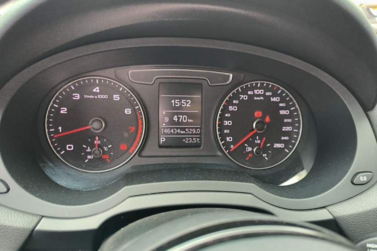 Used Audi Q3 2017 30 TFSI Fashion Model Odometer Close Up