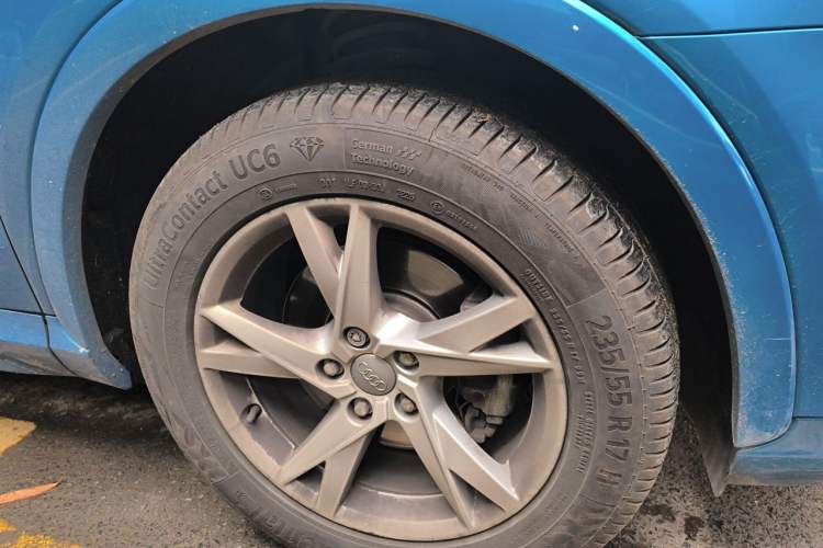 Used Audi Q3 2017 30 TFSI Fashion Model Right Front Wheel Hub