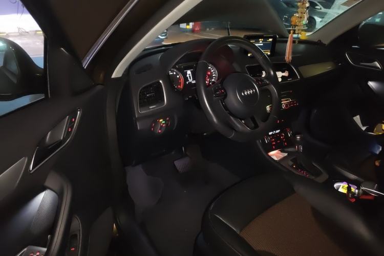 Used Audi Q3 2017 35 TFSI Fashion Model Driver Seat