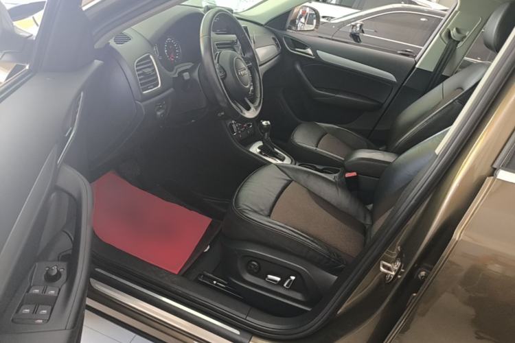 Used Audi Q3 2017 30 TFSI Fashion Model Driver Seat