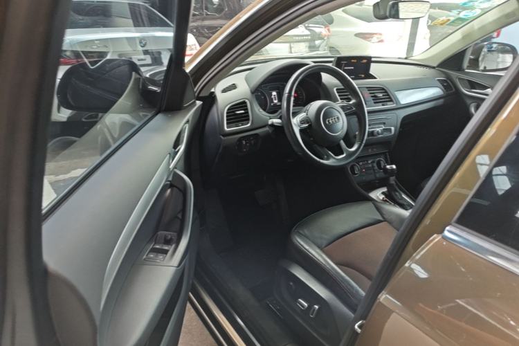 Used Audi Q3 2017 30 TFSI Fashion Model Driver Seat
