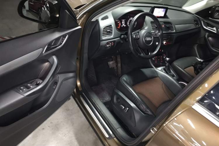 Used Audi Q3 2017 30 TFSI Fashion Model Driver Seat