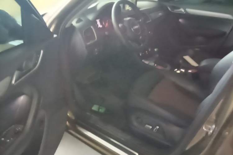 Used Audi Q3 2017 30 TFSI Fashion Model Driver Seat