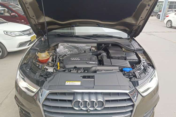 Used Audi Q3 2017 35 TFSI Fashion Model Engine Bay