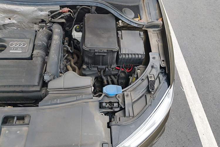 Used Audi Q3 2017 30 TFSI Fashion Model Engine Bay Left