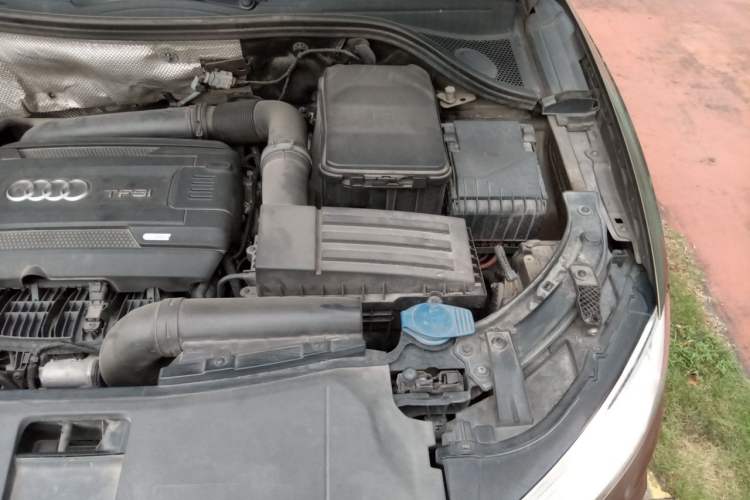 Used Audi Q3 2017 35 TFSI Fashion Model Engine Bay Left