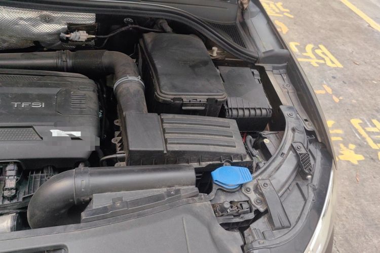 Used Audi Q3 2017 35 TFSI Fashion Model Engine Bay Left