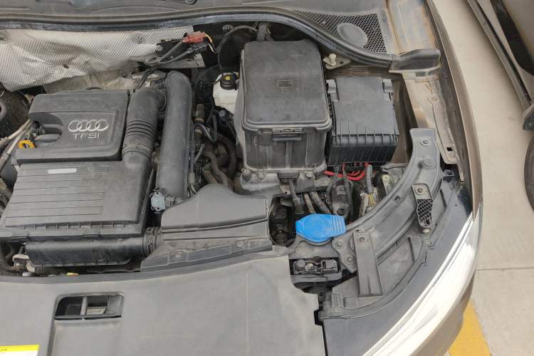 Used Audi Q3 2017 30 TFSI Fashion Model Engine Bay Left