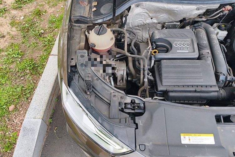 Used Audi Q3 2017 30 TFSI Fashion Model Engine Bay Right