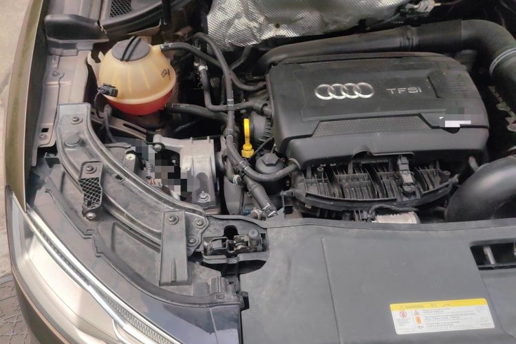 Used Audi Q3 2017 35 TFSI Fashion Model Engine Bay Right
