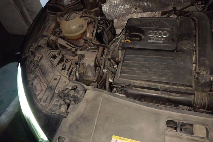 Used Audi Q3 2017 30 TFSI Fashion Model Engine Bay Right