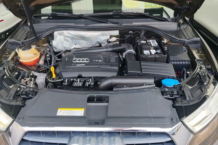 Used Audi Q3 2017 35 TFSI Fashion Model Engine Bay