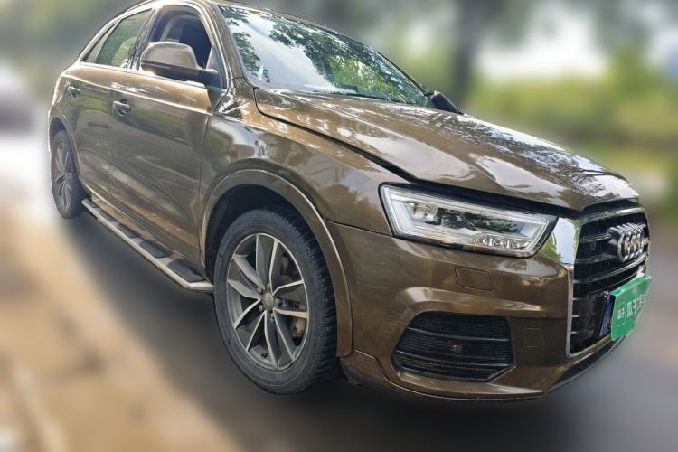 Used Audi Q3 2017 30 TFSI Fashion Model Front Right 45 Deg