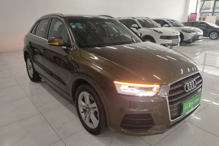 Used Audi Q3 2017 30 TFSI Fashion Model Front Right 45 Deg