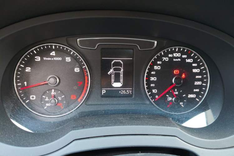 Used Audi Q3 2017 35 TFSI Fashion Model Instrument Cluster
