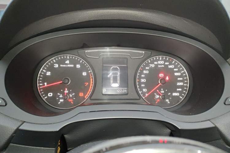 Used Audi Q3 2017 30 TFSI Fashion Model Instrument Cluster