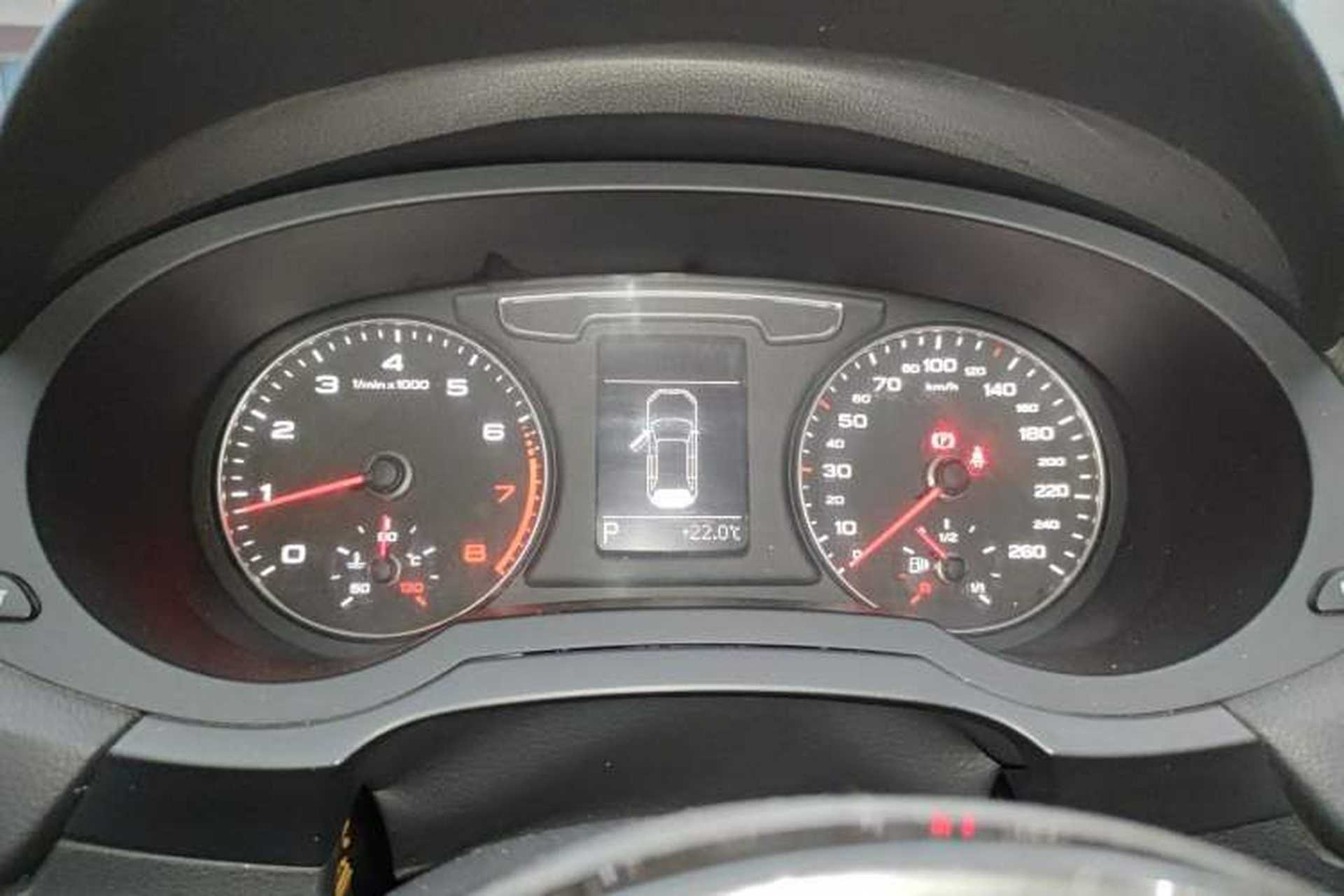 Used Audi Q3 2017 30 TFSI Fashion Model Instrument Cluster
