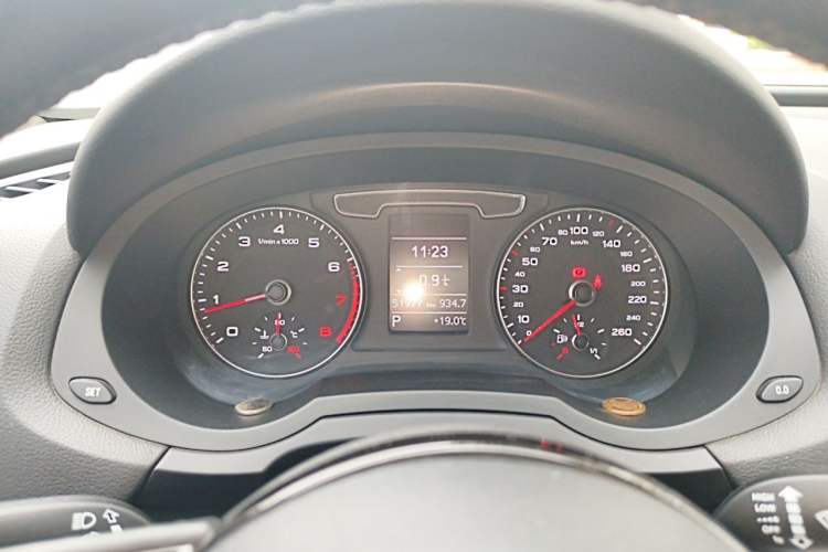 Used Audi Q3 2017 30 TFSI Fashion Model Instrument Cluster