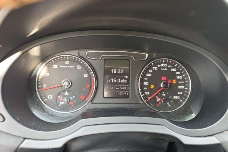 Used Audi Q3 2017 30 TFSI Fashion Model Instrument Cluster