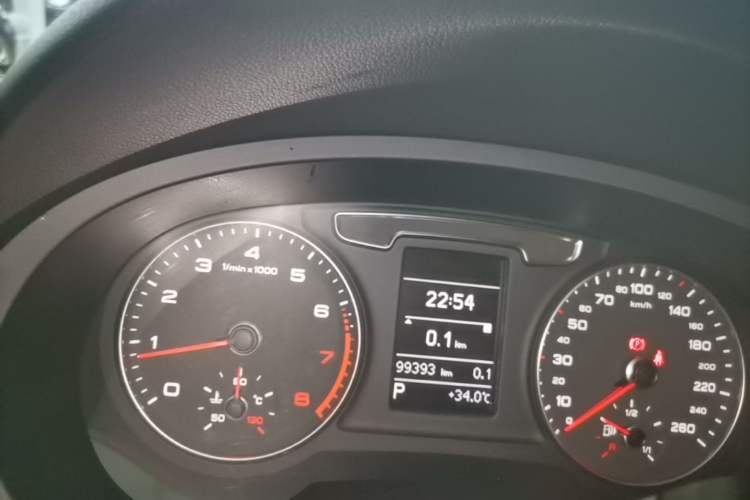 Used Audi Q3 2017 35 TFSI Fashion Model Instrument Cluster