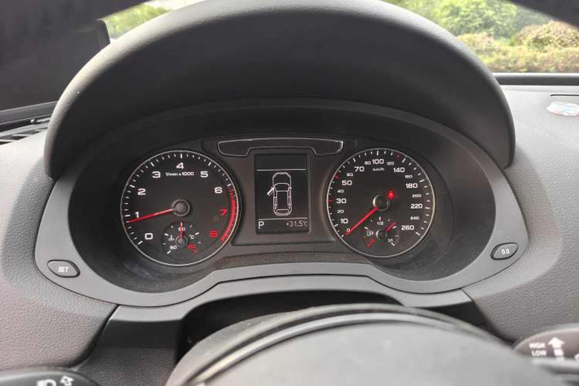 Used Audi Q3 2017 35 TFSI Fashion Model Instrument Cluster