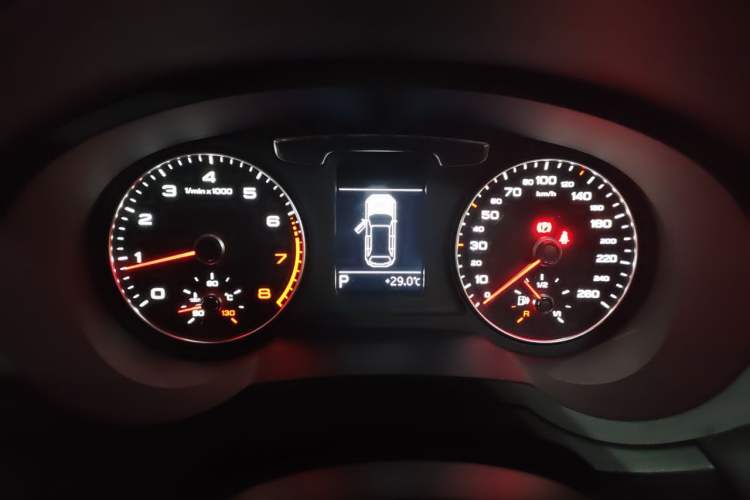 Used Audi Q3 2017 35 TFSI Fashion Model Instrument Cluster