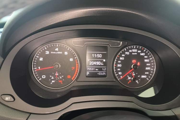 Used Audi Q3 2017 30 TFSI Fashion Model Instrument Cluster