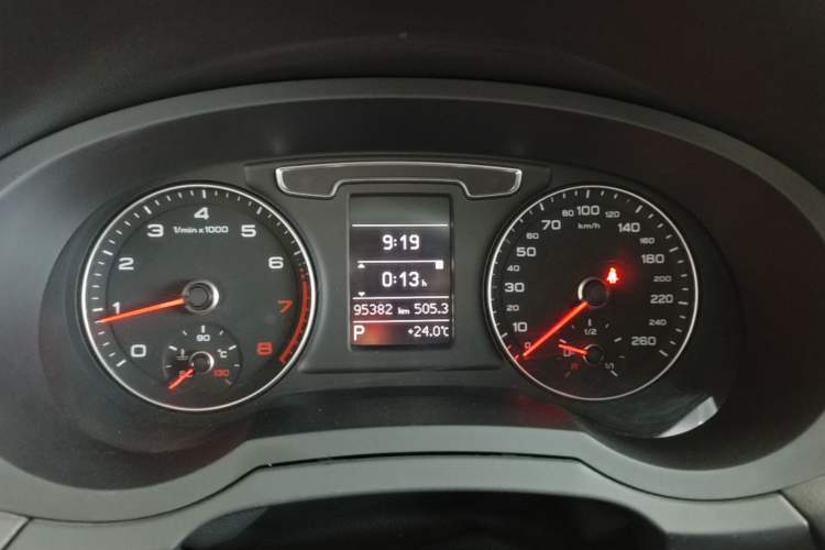 Used Audi Q3 2017 30 TFSI Fashion Model Instrument Cluster