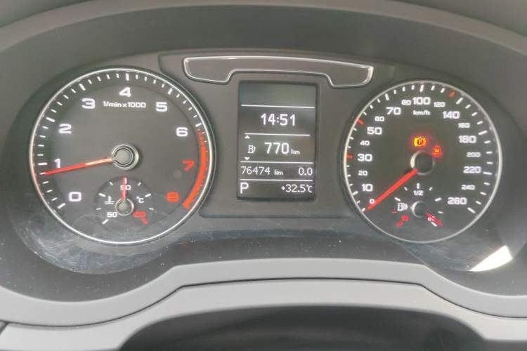 Used Audi Q3 2017 35 TFSI Fashion Model Instrument Cluster