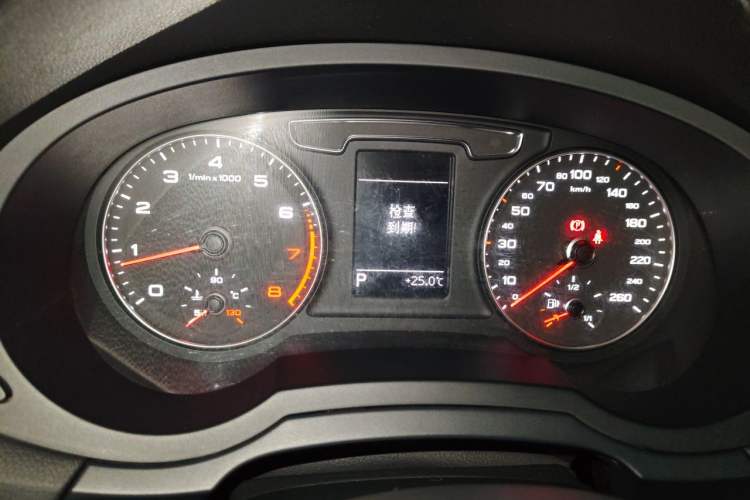 Used Audi Q3 2017 30 TFSI Fashion Model Instrument Cluster