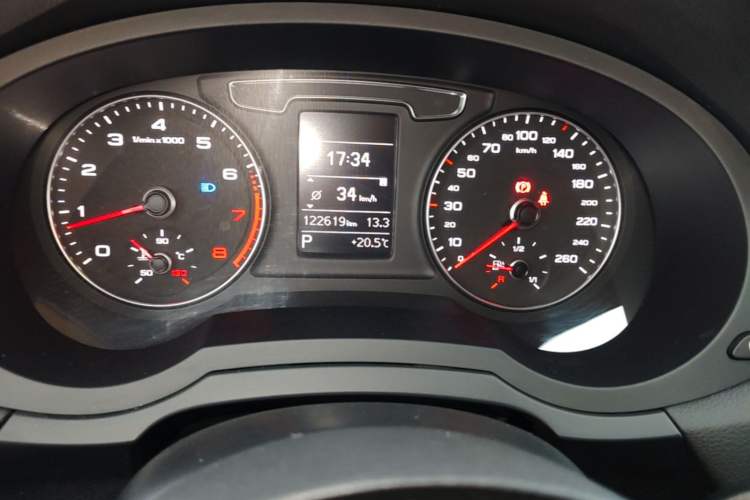 Used Audi Q3 2017 35 TFSI Fashion Model Instrument Cluster