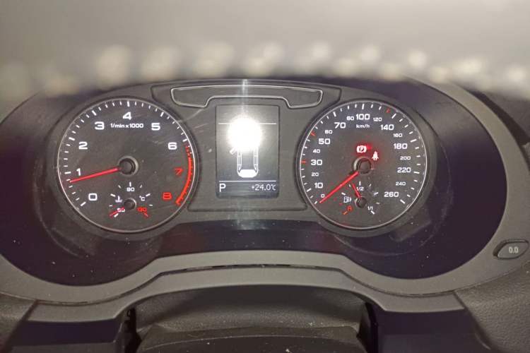 Used Audi Q3 2017 30 TFSI Fashion Model Instrument Cluster