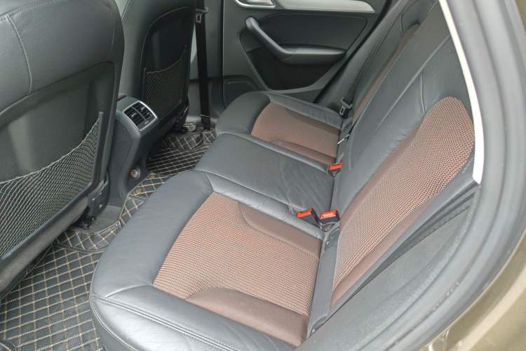 Used Audi Q3 2017 35 TFSI Fashion Model Interior 4