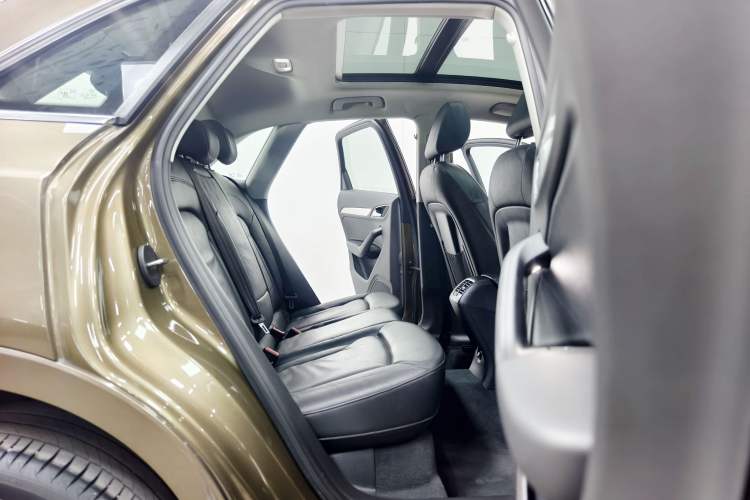 Used Audi Q3 2017 35 TFSI quattro all-wheel drive fashion model Interior 5