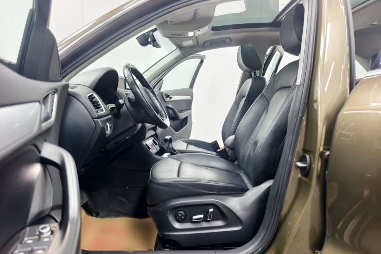 Used Audi Q3 2017 35 TFSI quattro all-wheel drive fashion model Interior 6