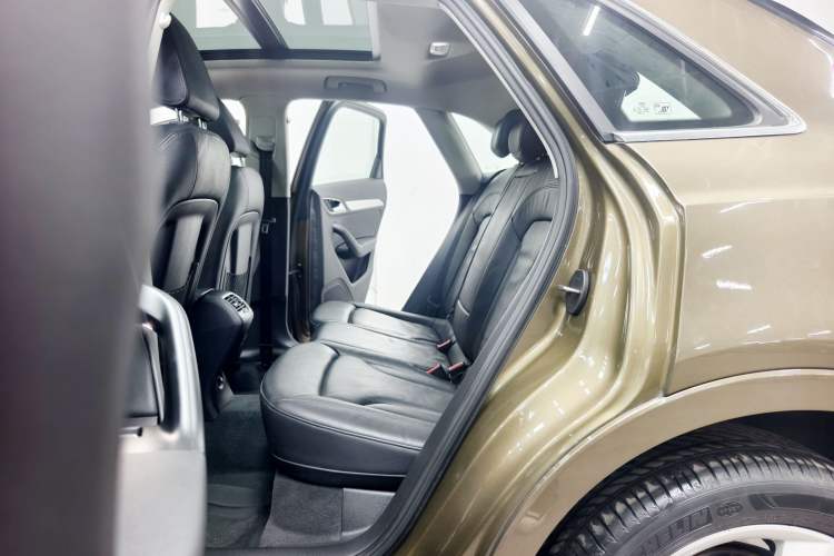 Used Audi Q3 2017 35 TFSI quattro all-wheel drive fashion model Interior 7