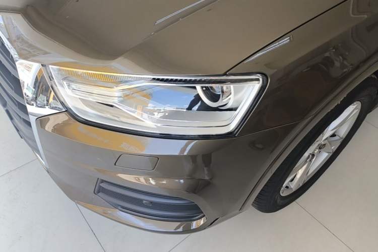 Used Audi Q3 2017 30 TFSI Fashion Model Left Front Headlight