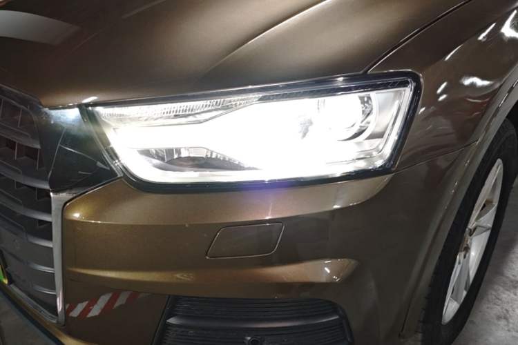 Used Audi Q3 2017 30 TFSI Fashion Model Left Front Headlight
