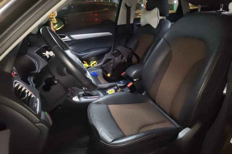 Used Audi Q3 2017 35 TFSI Fashion Model Left Front Seat