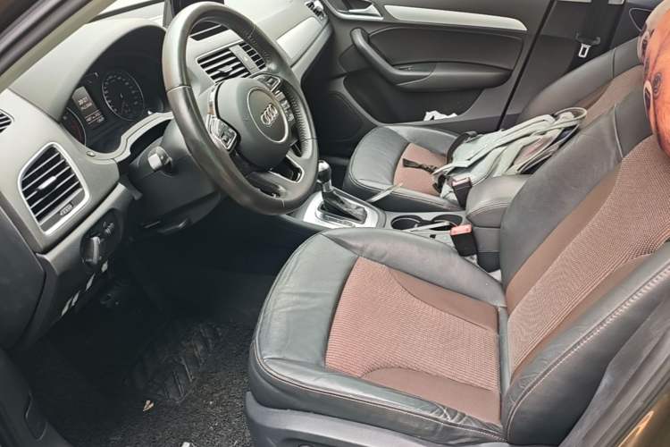 Used Audi Q3 2017 30 TFSI Fashion Model Left Front Seat