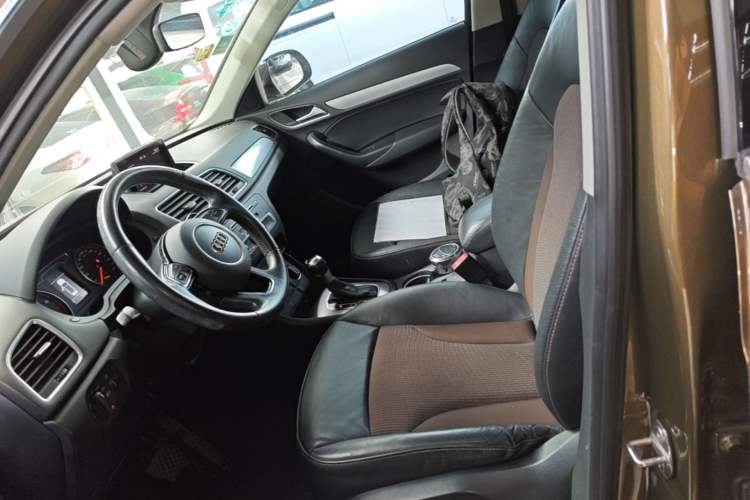 Used Audi Q3 2017 30 TFSI Fashion Model Left Front Seat