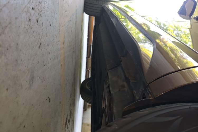 Used Audi Q3 2017 30 TFSI Fashion Model Left Side Sill