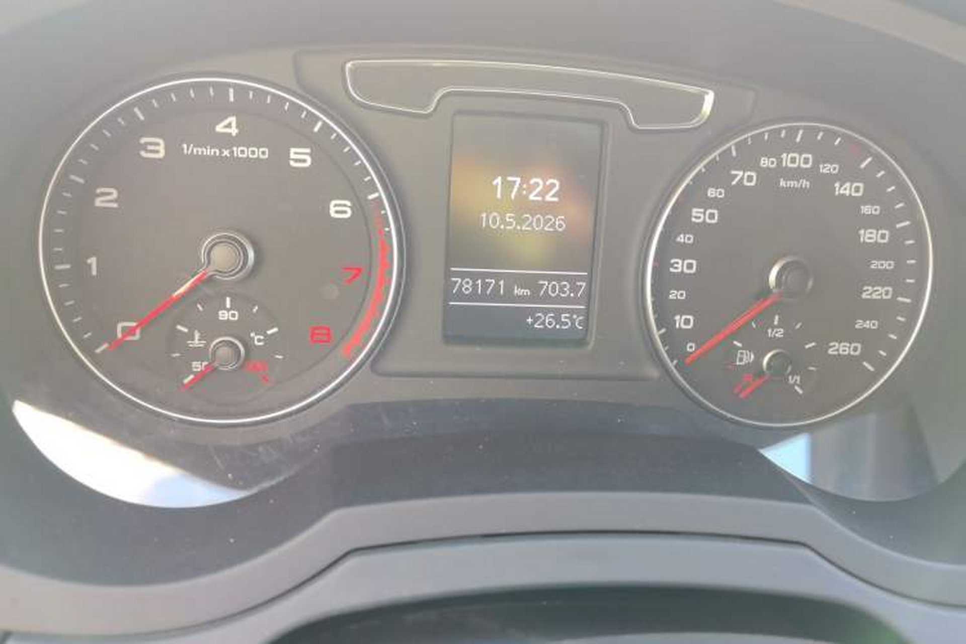 Used Audi Q3 2017 35 TFSI Style Edition Odometer Close Up